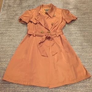 Short sleeve trench coat.